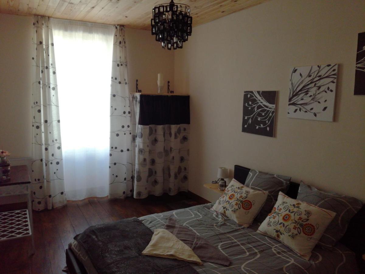 Chez Lorette Mauze-sur-le-Mignon Екстер'єр фото