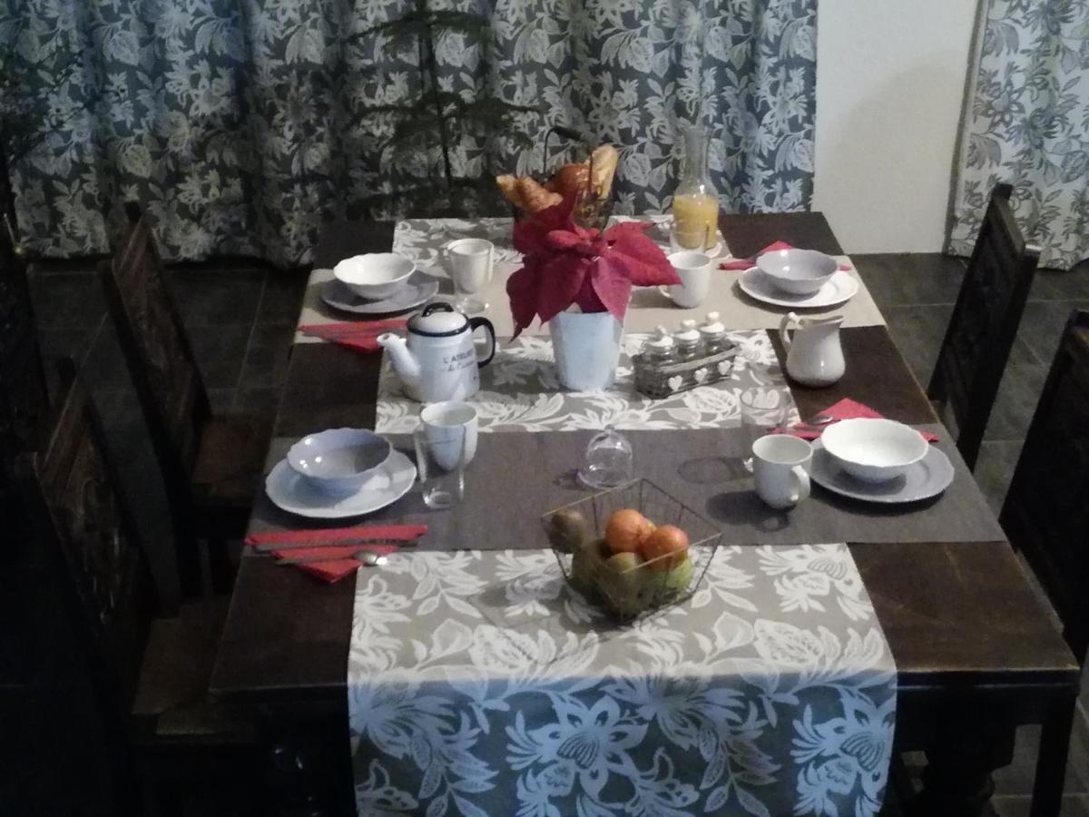 Chez Lorette Mauze-sur-le-Mignon Екстер'єр фото