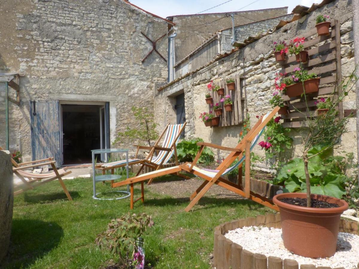Chez Lorette Mauze-sur-le-Mignon Екстер'єр фото
